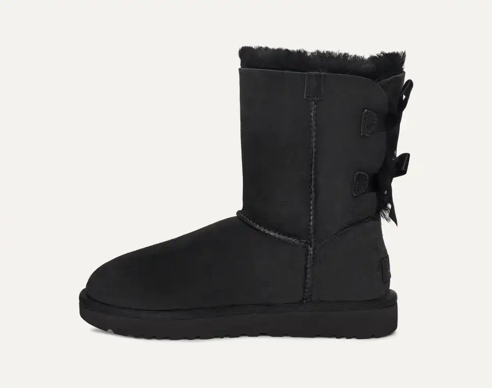 Cizme tip UGG cu fundițe decorative – Negru clasic